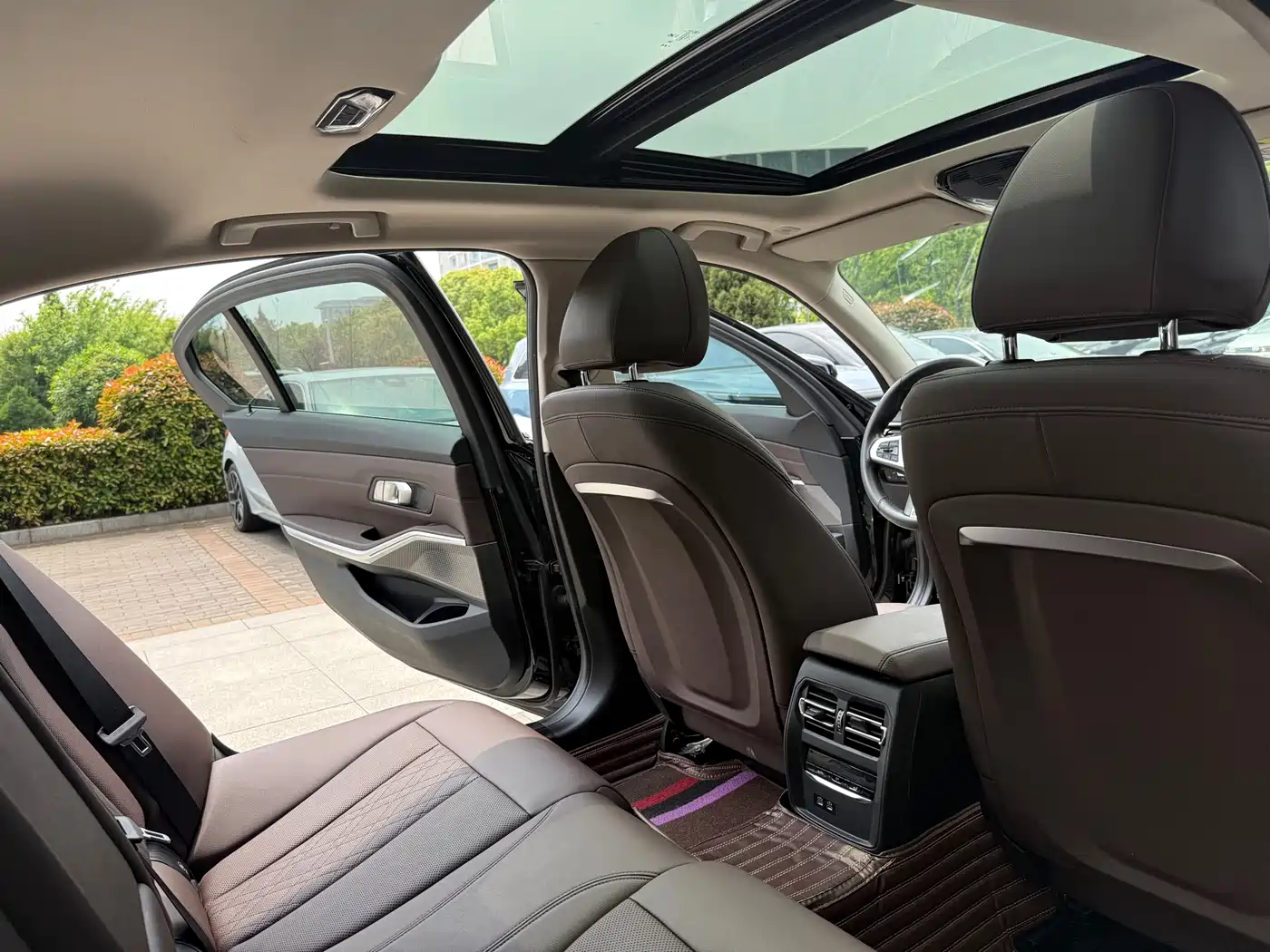 BMW i3 2022 eDrive 35 L фото 10