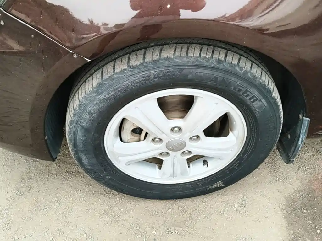 Kia Forte 2014 2014 1.6L AT GL