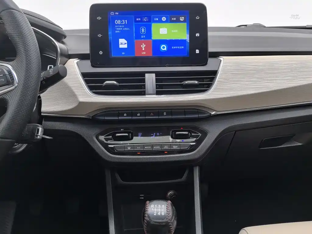 Baojun 360 2018 2018 1.5L Manual Luxury Model China V