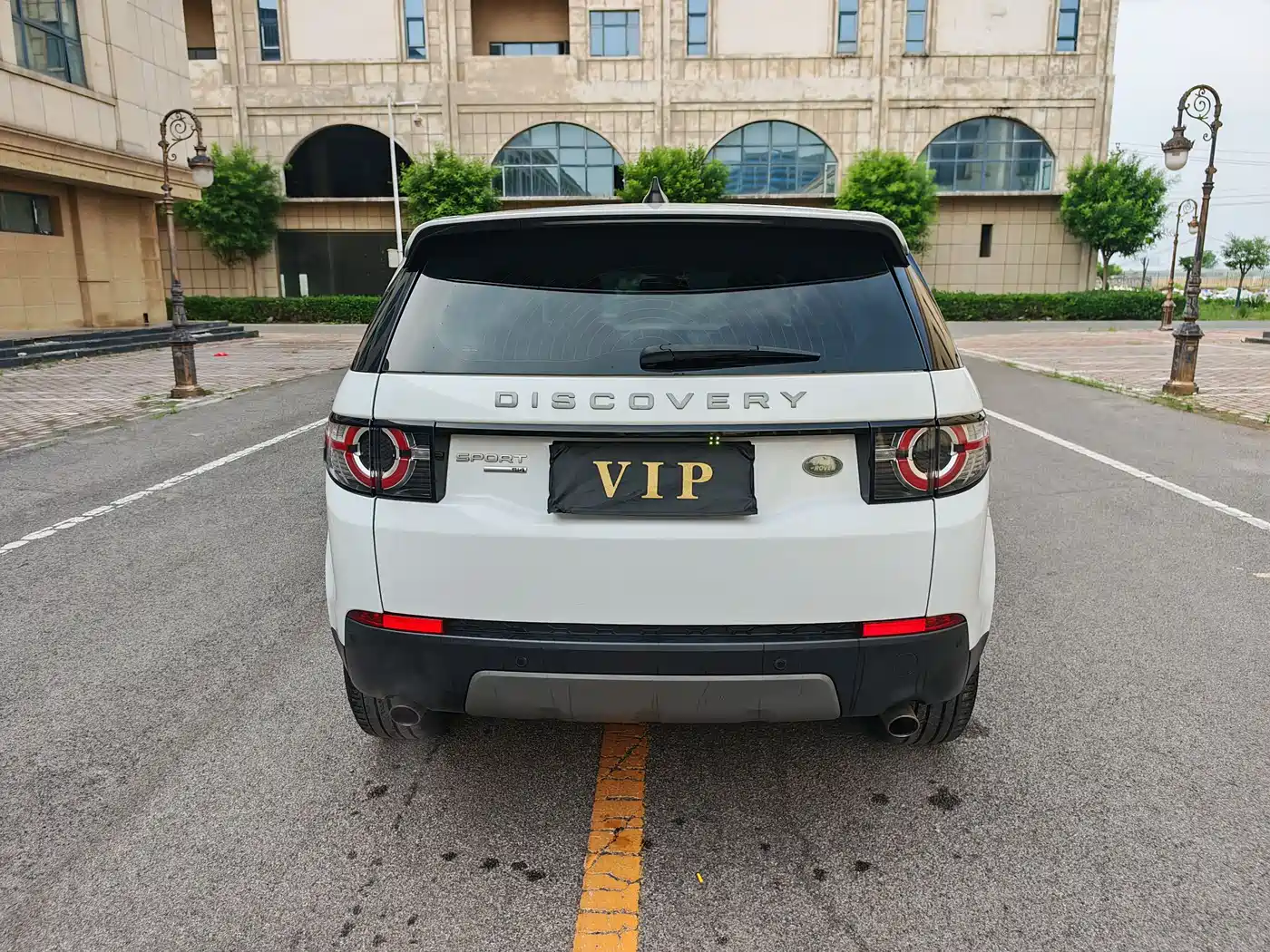 Land Rover Discovery Sport 2017 2.0T SE фото 16