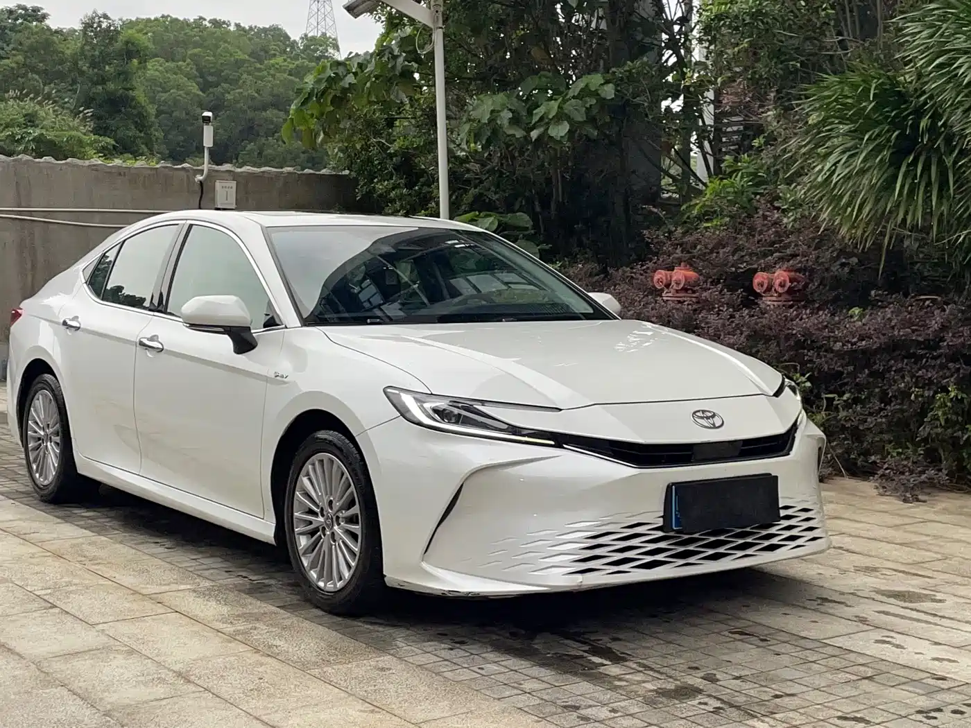 Toyota Camry 2024 Hybrid 2.0HGVP Luxury Edition фото 5
