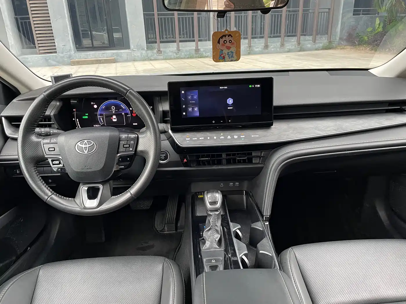 Toyota Camry 2024 Hybrid 2.0HGVP Luxury Edition фото 9