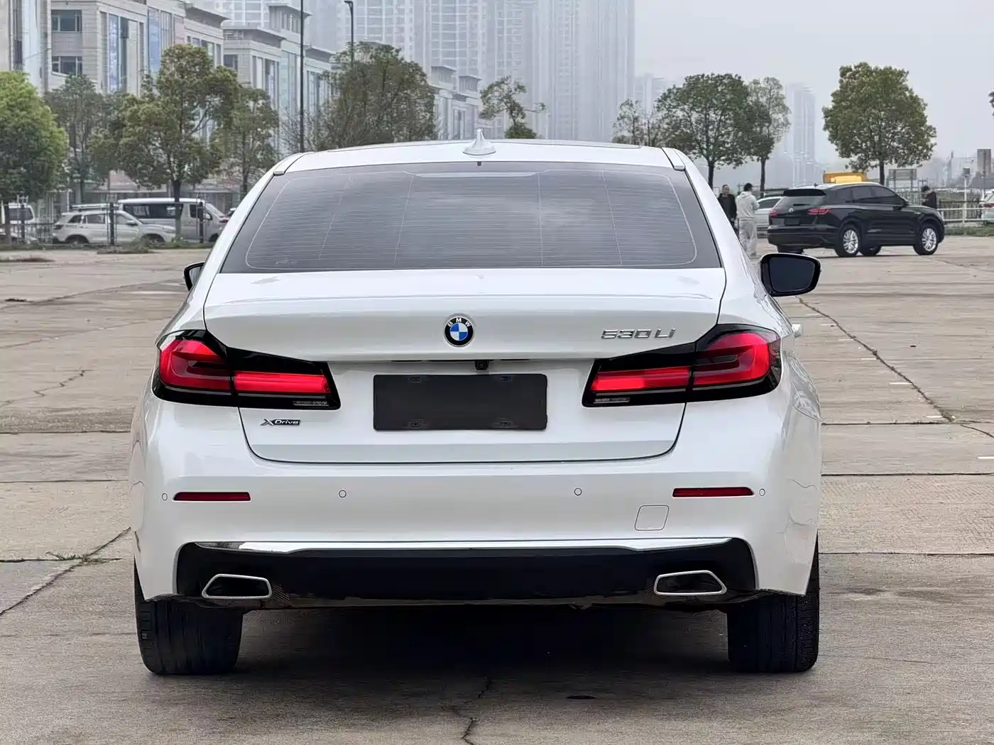 BMW 5 Series 2022 530Li Leading Luxury Package фото 5