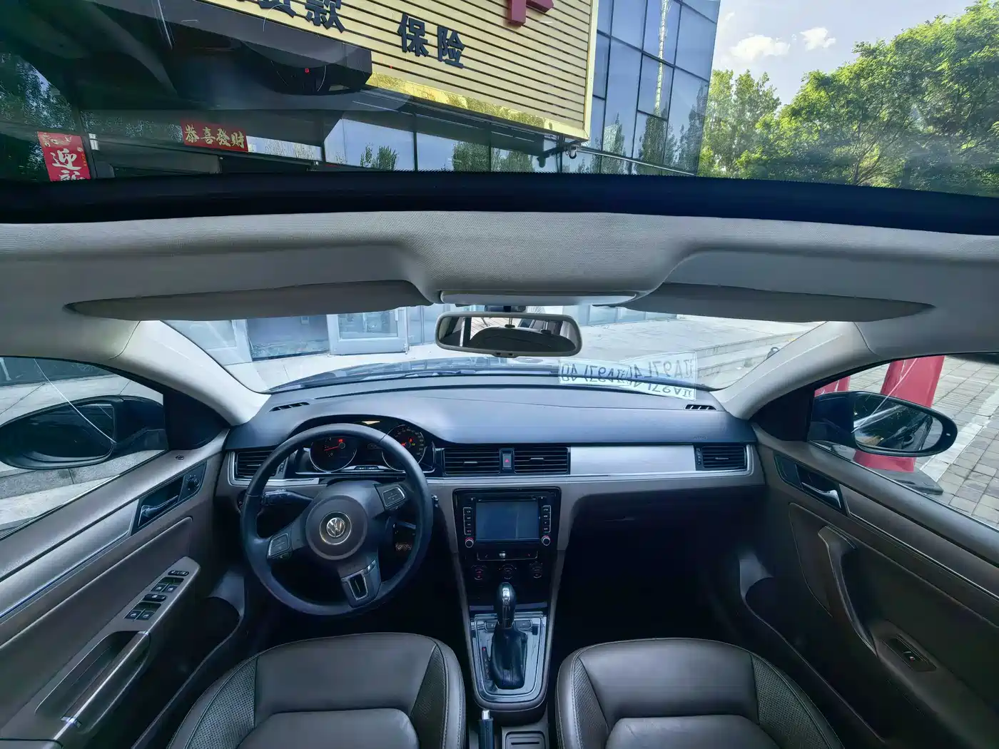 Volkswagen Bora 2013 1.6L Automatic Luxury Model фото 10
