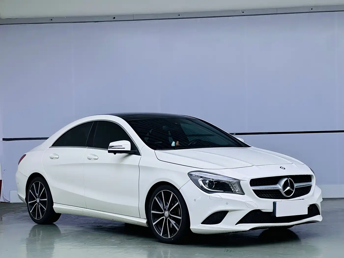 Mercedes-Benz CLA (Import) 2015 CLA 200 фото 3