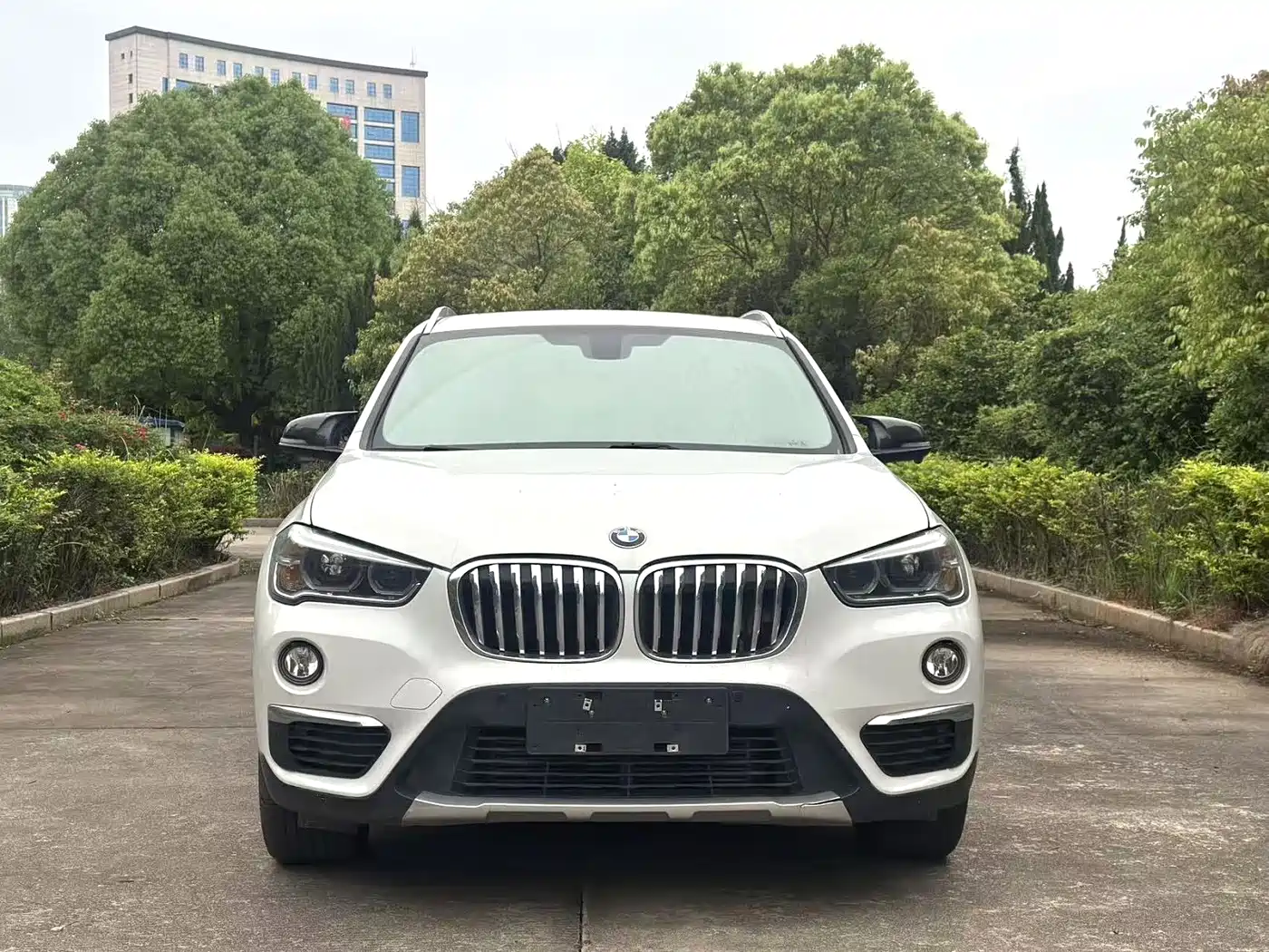 BMW X1 2019 sDrive20Li Leading Model фото 3