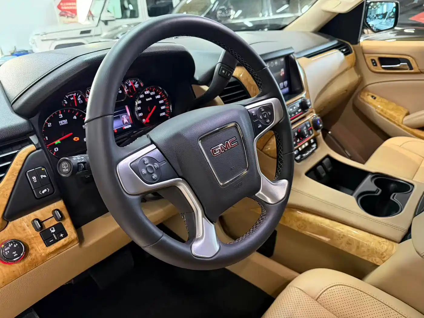 Daolangge GMC Yukon 2018 2016 Model 5.3L XL Luxury Premium Extended 4WD
