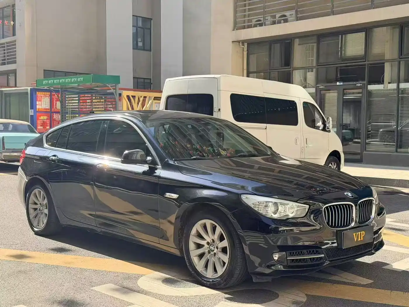 صورة 3 - BMW 5 Series GT