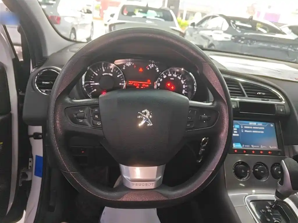 Peugeot 3008 2016 1.6THP Automatic Classic Edition фото 11