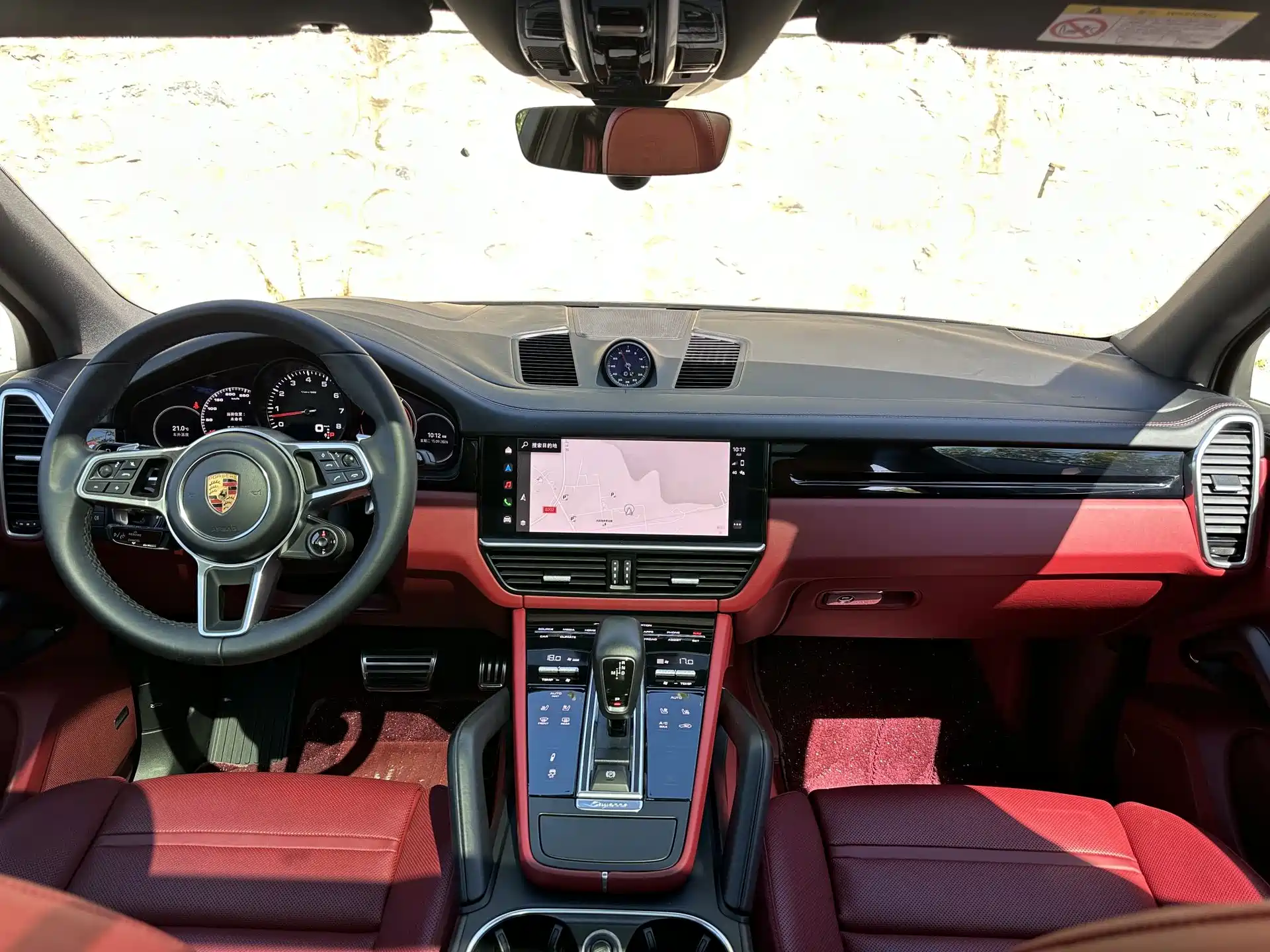 Photo 8 - Porsche Cayenne