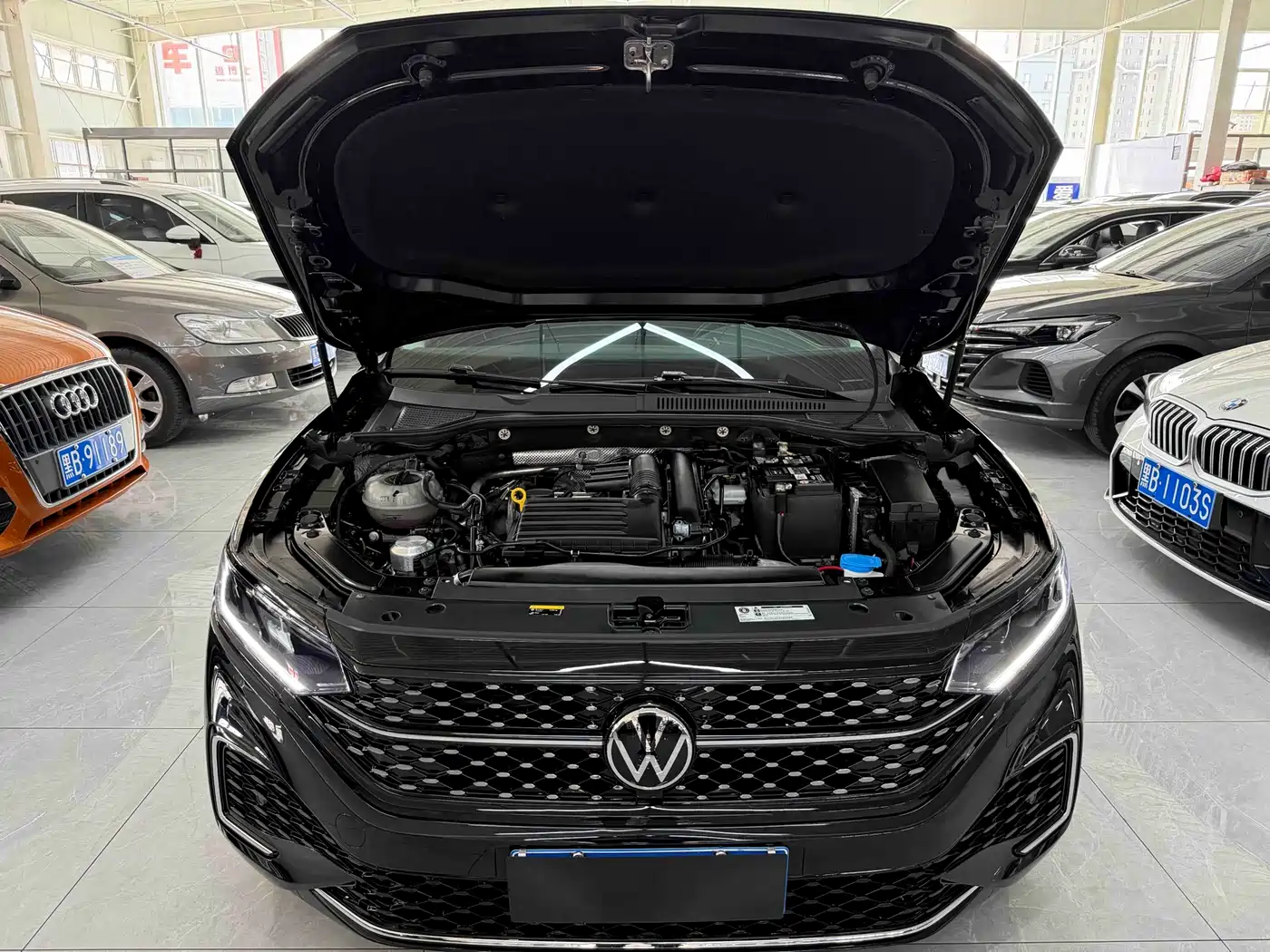 Volkswagen Passat 2023 280TSI Elite Edition фото 20