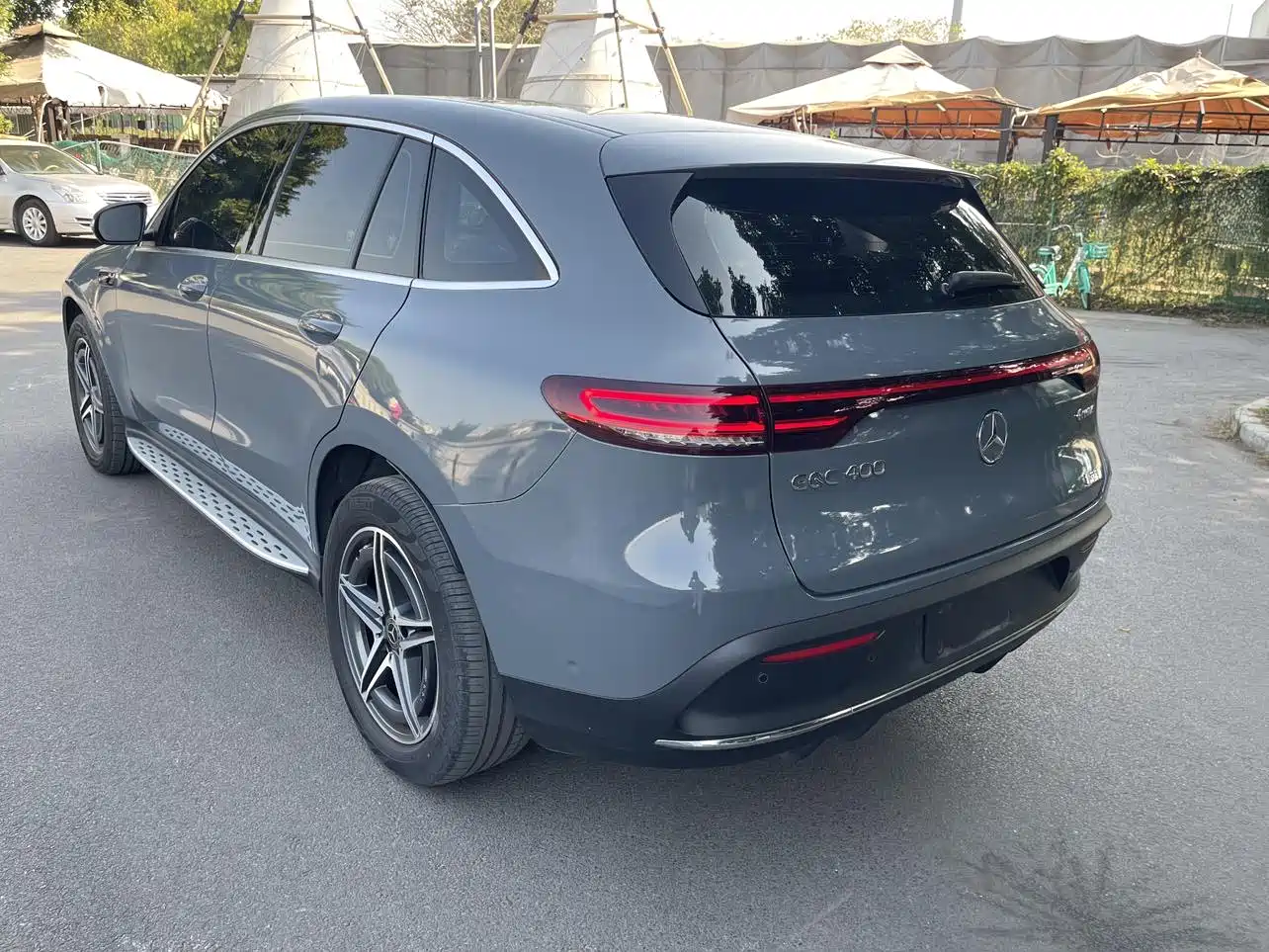 MERCEDES-BENZ EQC