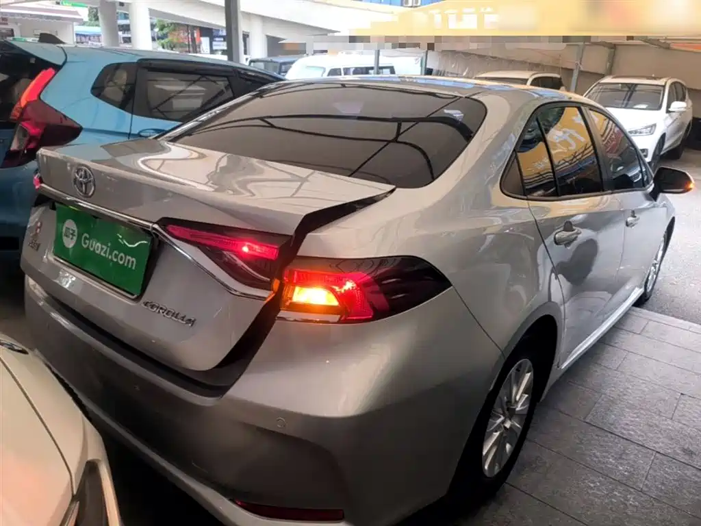 Toyota Corolla 2021 TNGA 1.5L CVT Elite Edition фото 7
