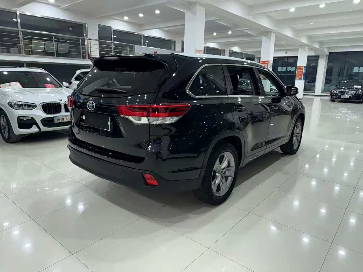 Toyota Highlander 2018 2.0T 4WD Luxury 7-seater China VI фото 3
