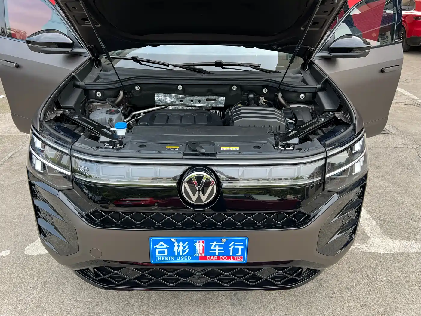 Volkswagen Teramont 2025 Teramont Pro 450TSI 4WD Summit Edition фото 16