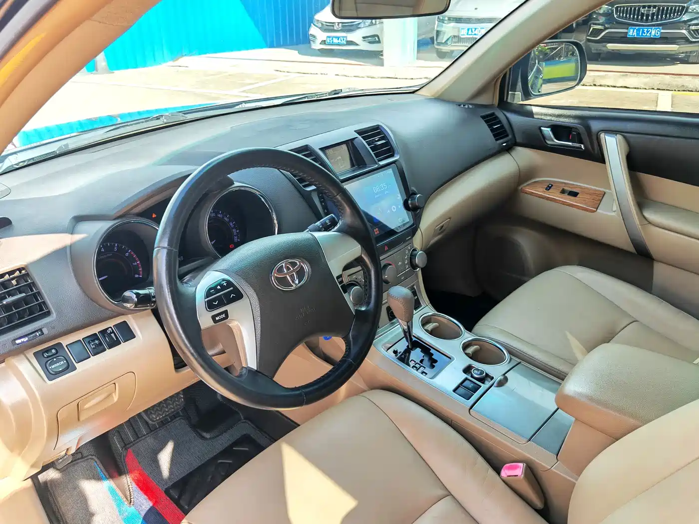 Toyota Highlander 2012 2.7L 2WD 5-seater Sport Edition фото 31
