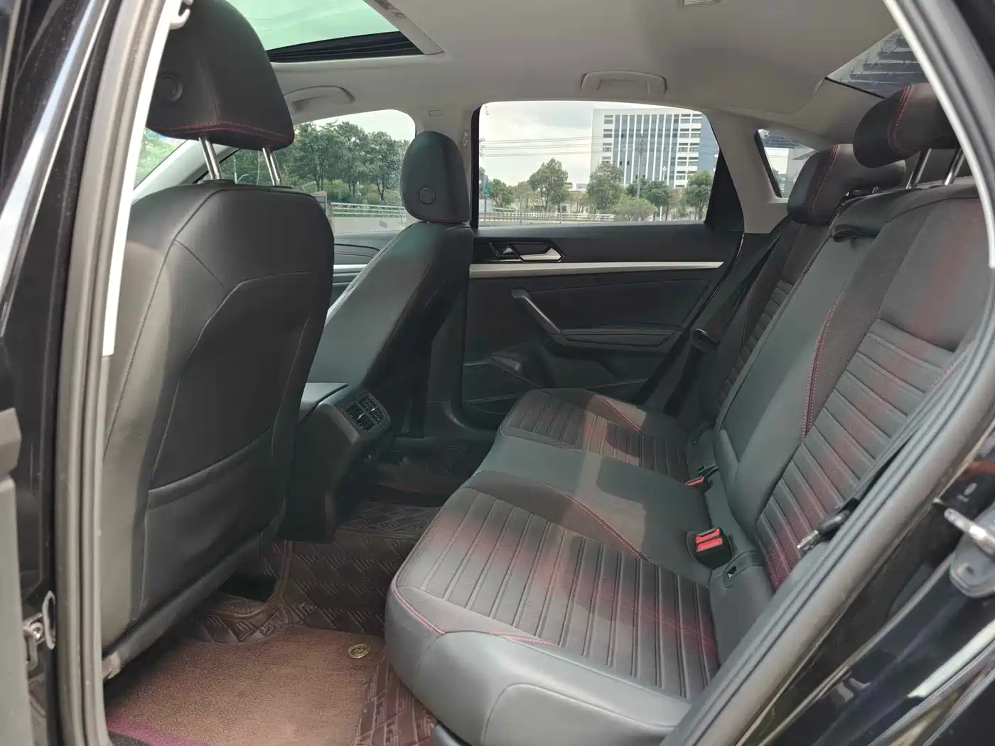 Volkswagen Lavida 2024 Model 300TSI DSG Starlight Full Comfort Edition фото 7