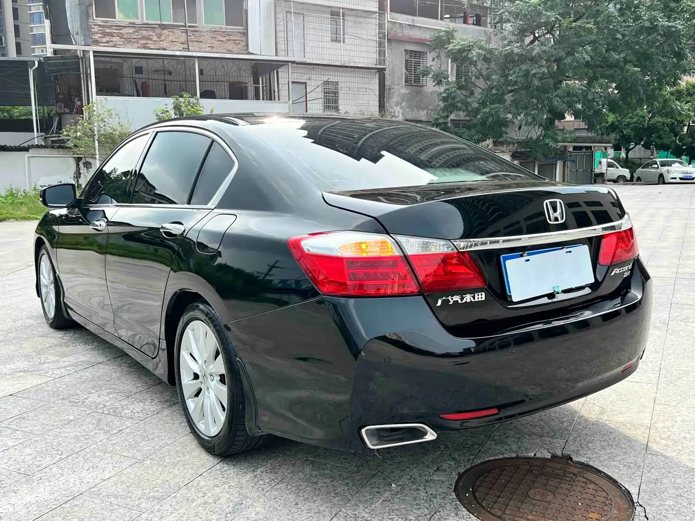 Фото 7 - Honda Accord