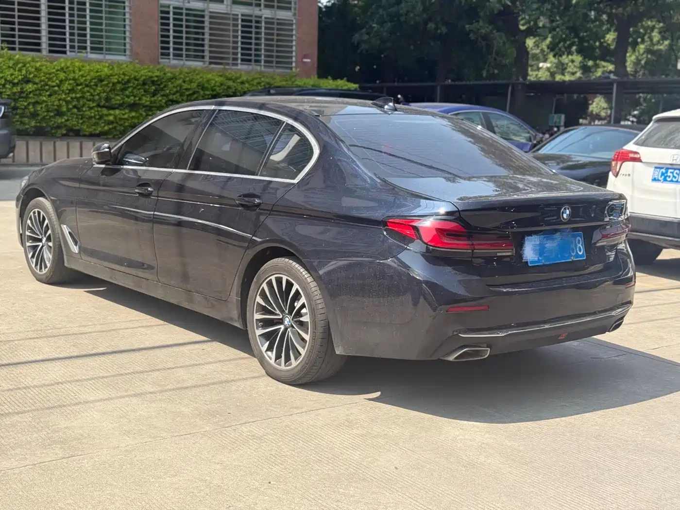 BMW 5 Series 2022 525Li Luxury Package фото 3