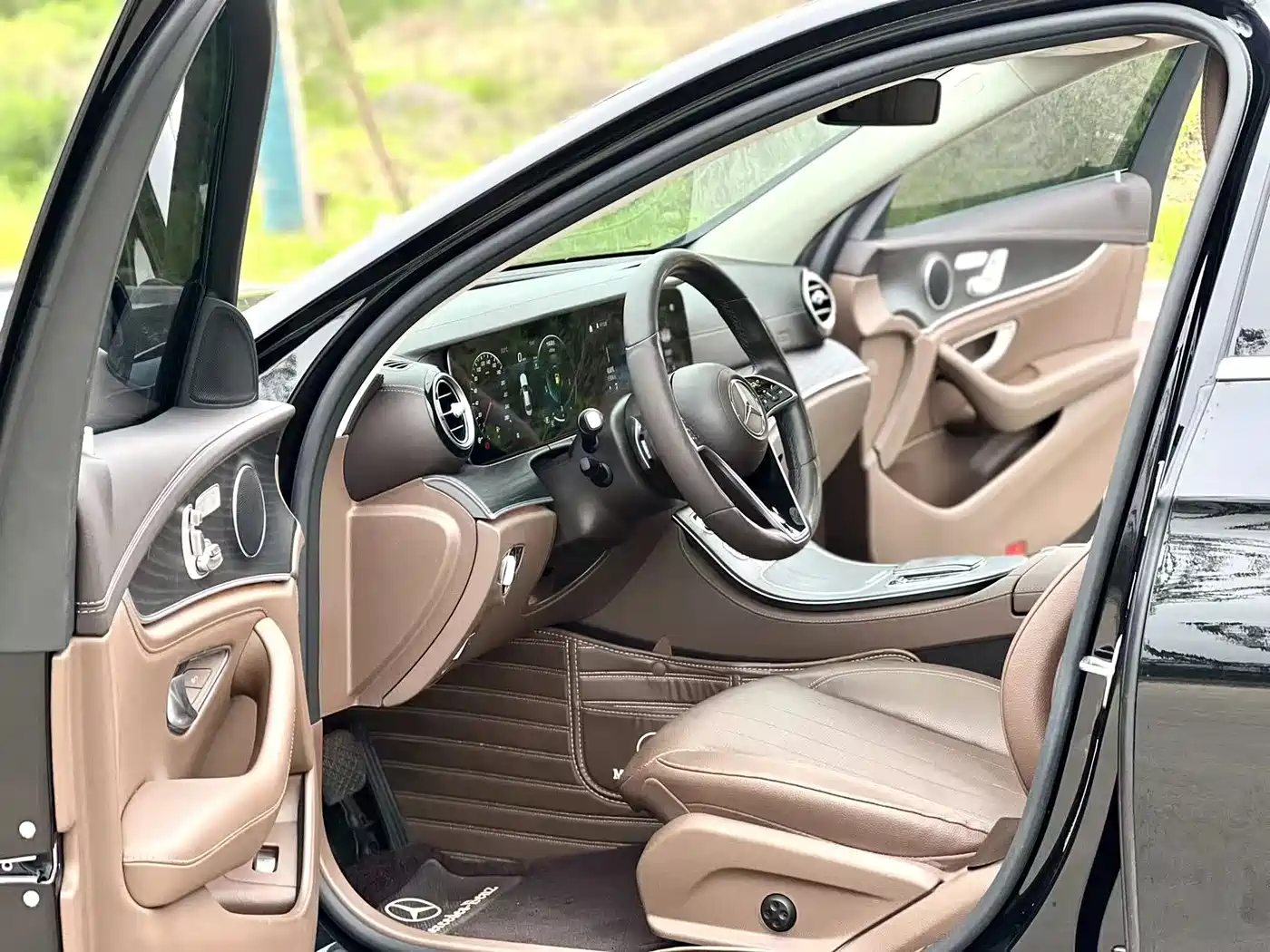 Mercedes-Benz E-Class 2023 E 300 L Fashion фото 7