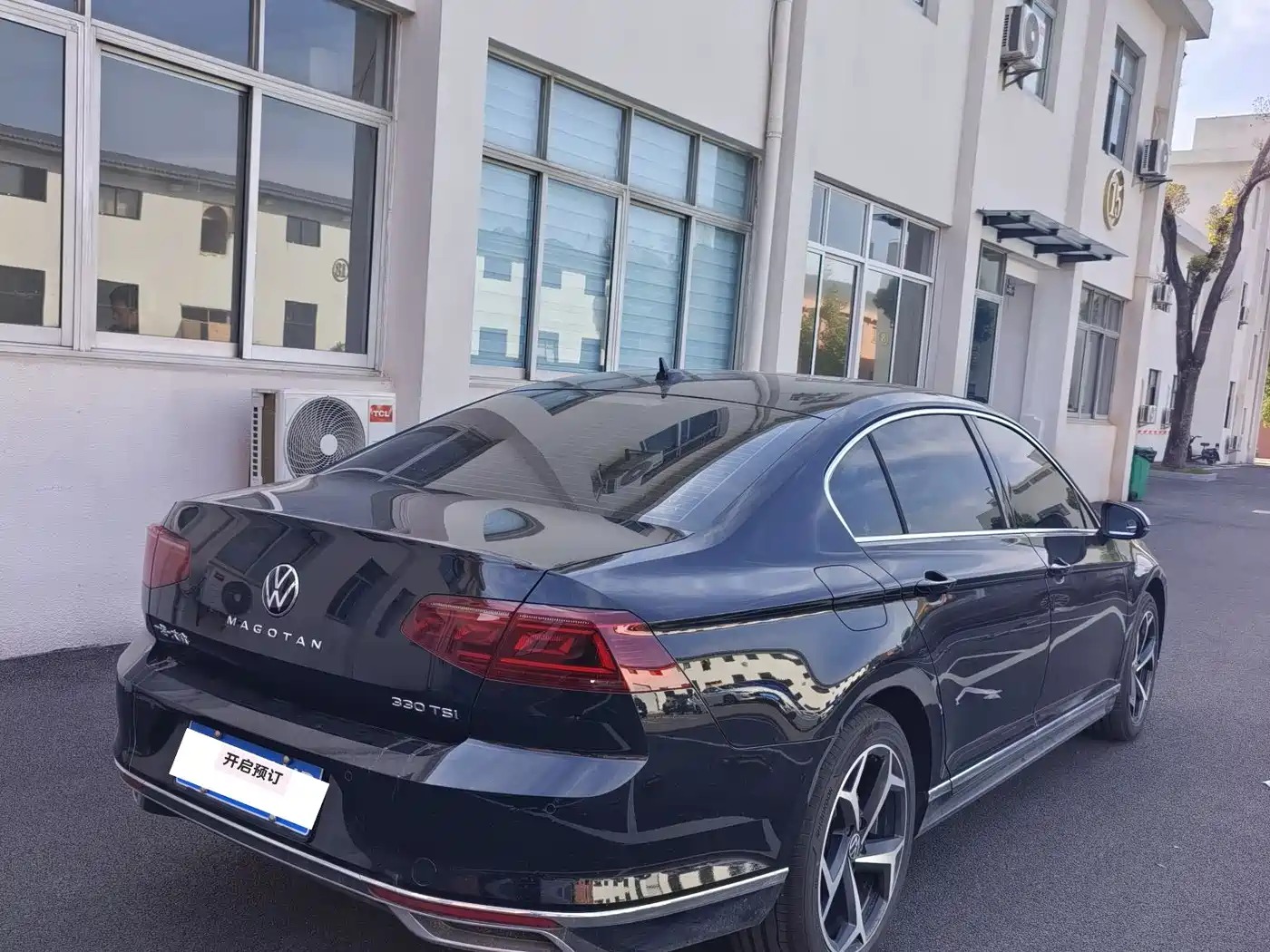 Volkswagen Magotan 2025 Popular Edition 330TSI DSG Luxury фото 7