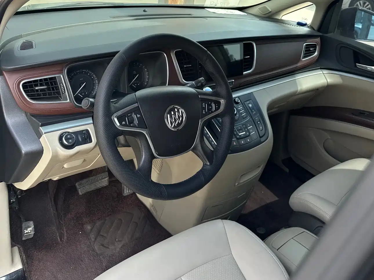 Buick GL8 2014 3.0L GT Luxury Business Elegance фото 10