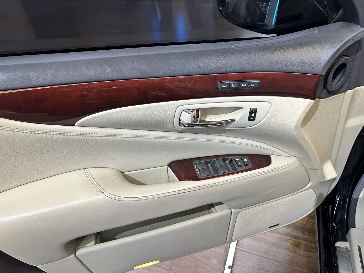 Lexus LS 2010 460L Luxury Edition фото 11