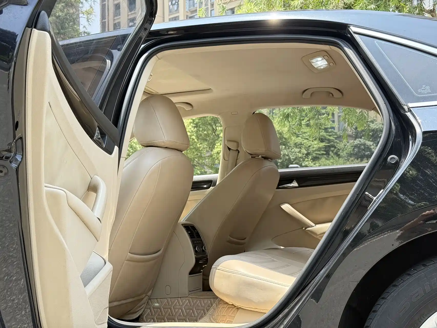 Фото 9 - Volkswagen Passat