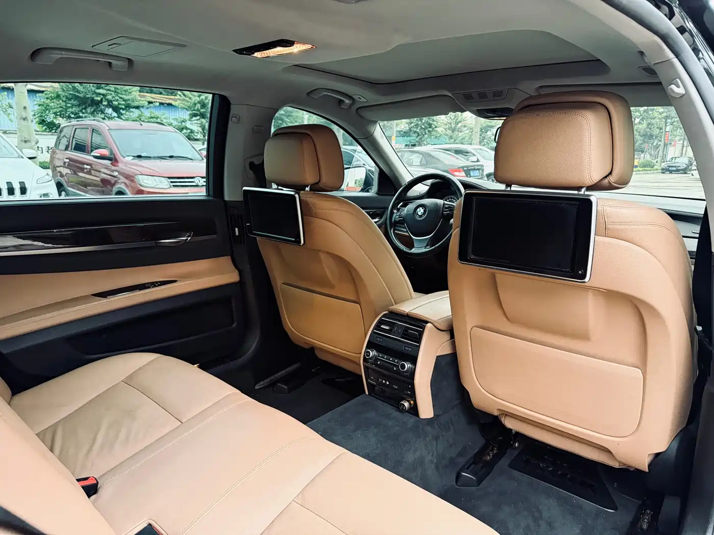 BMW 7 Series 2014 730Li Premium фото 26