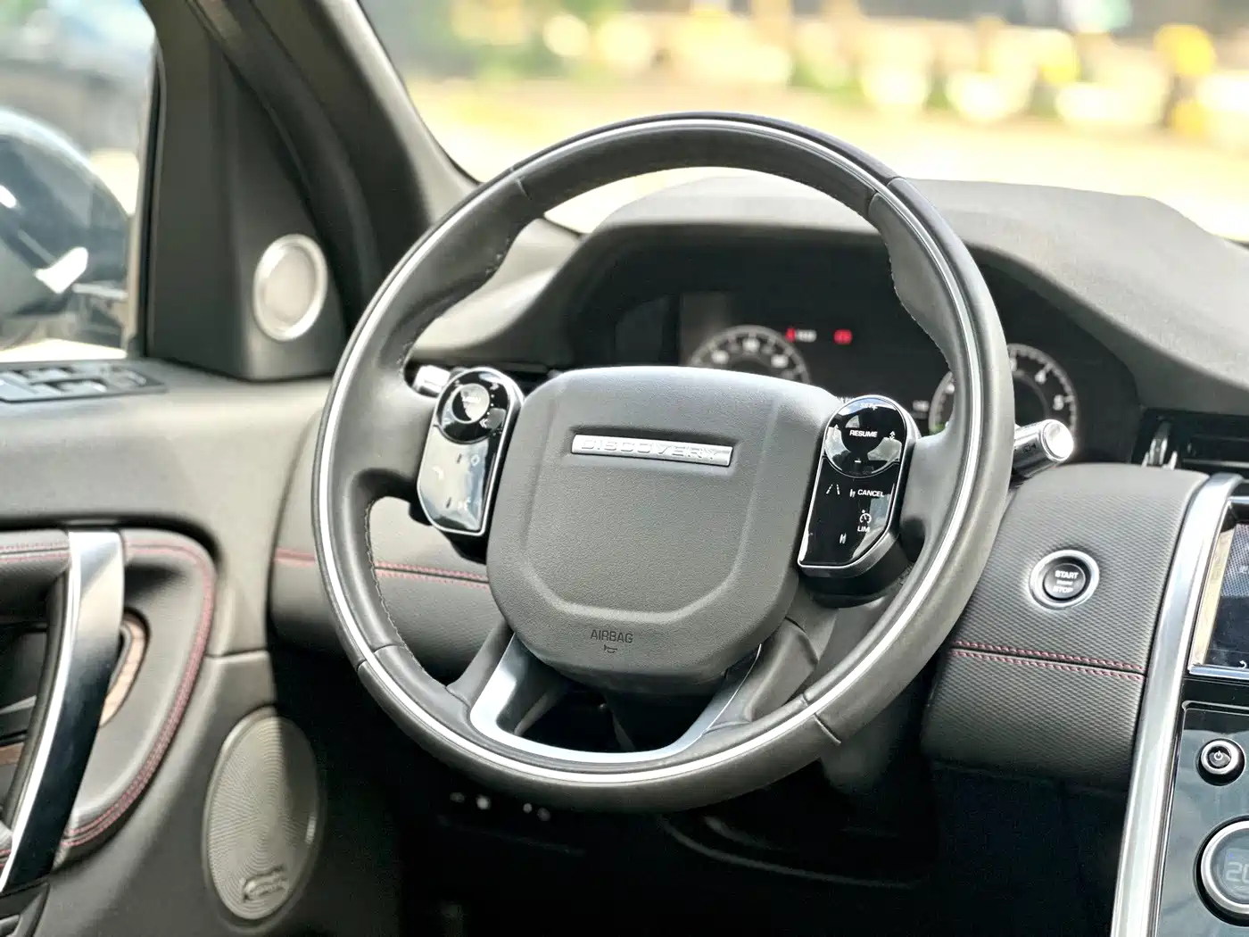 LAND ROVER DISCOVER NEW ENERGY SOURCES FOR SPORTS