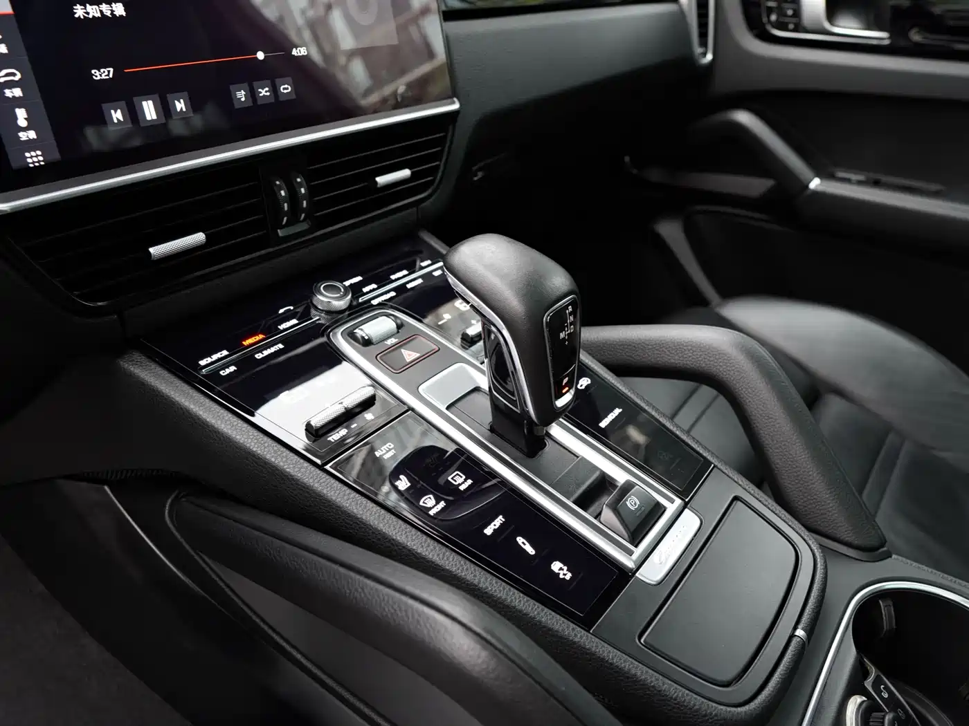 Porsche Cayenne 2018 Cayenne 3.0T фото 23