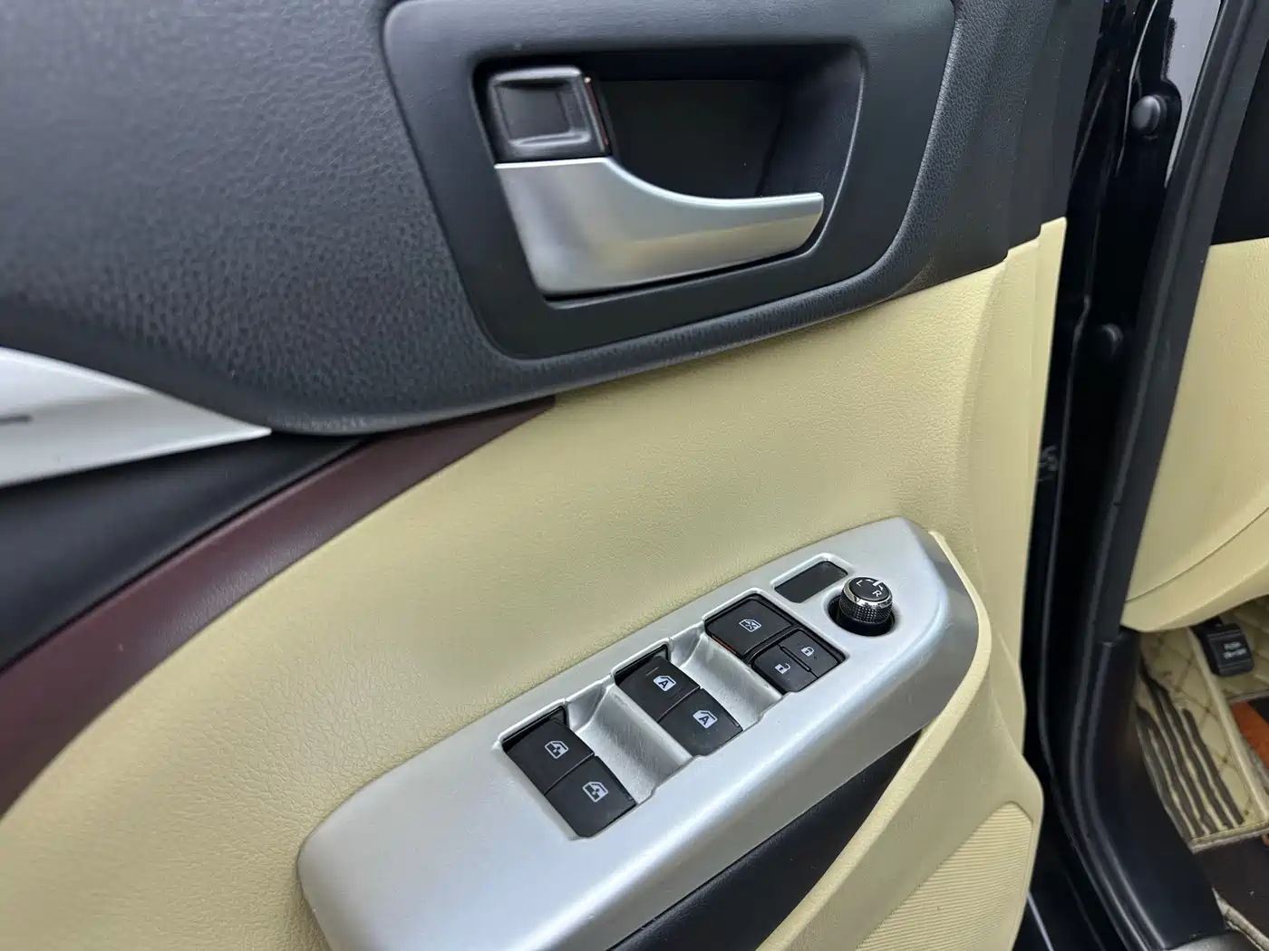 Toyota Highlander 2017 2.0T 2WD Elite 5-Seater фото 9