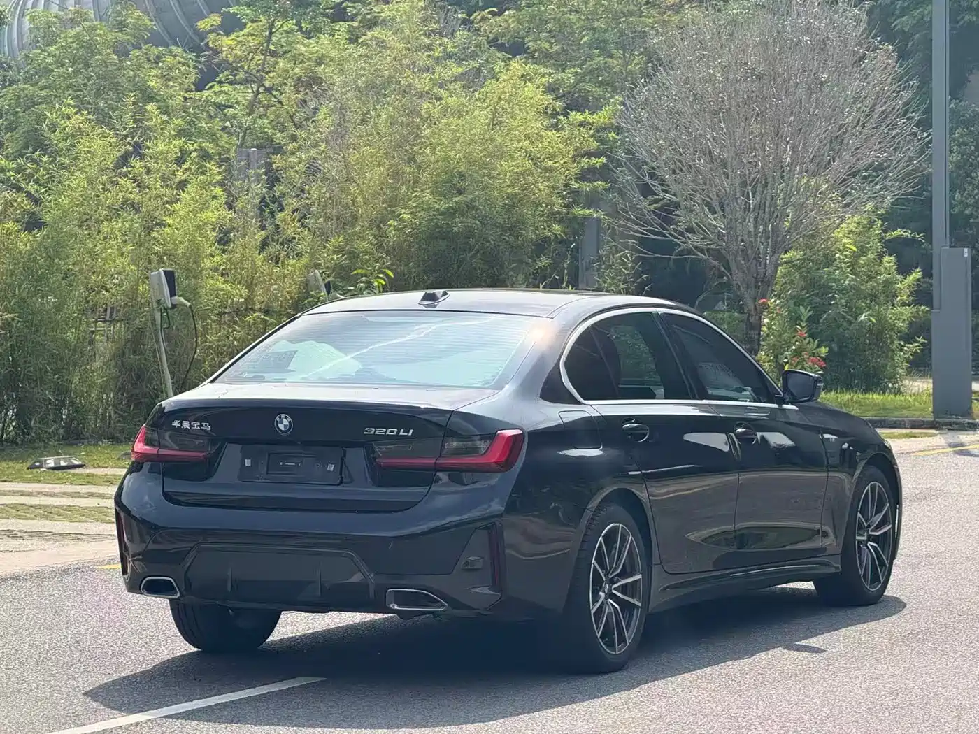BMW 3 Series 2023 320Li M Sport Package фото 9