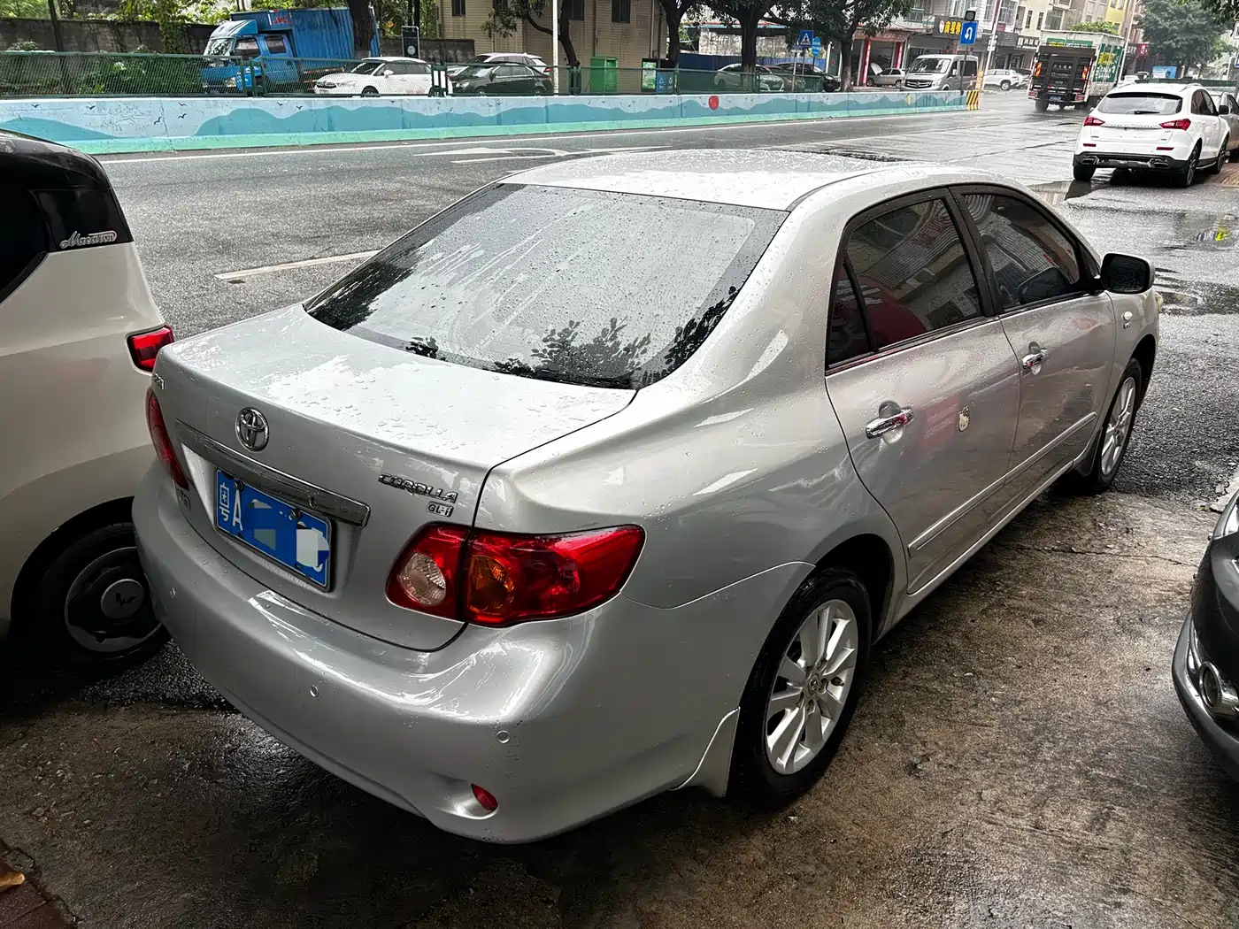 Toyota Corolla 2009 1.8L Automatic GLX-i Special Anniversary Edition фото 3