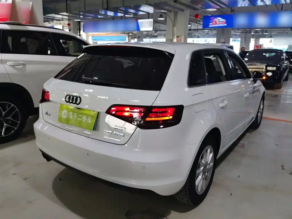 Audi A3 2014 Sportback 35 TFSI Automatic Progressive фото 7