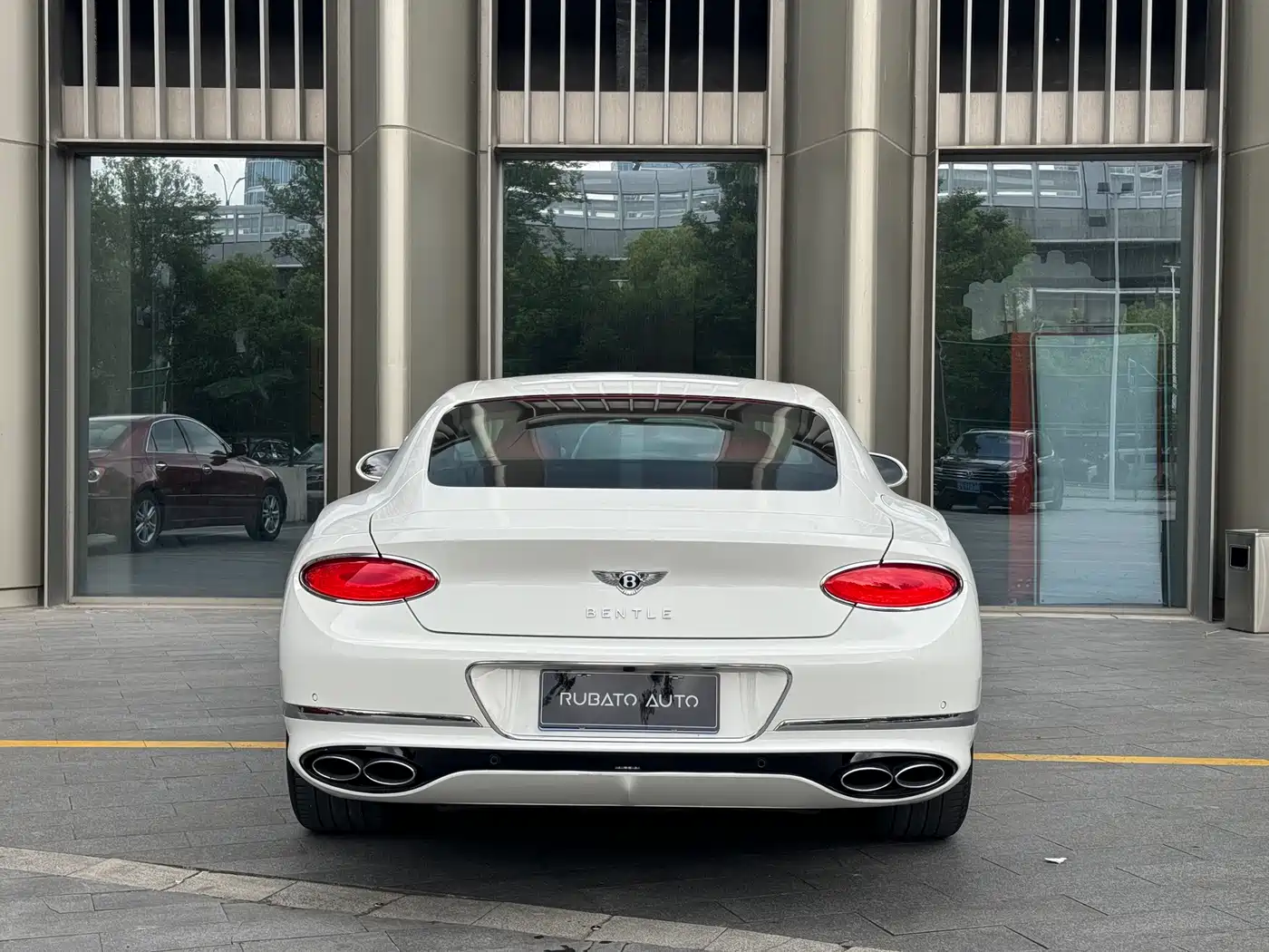 Bentley Continental 2020 4.0T GT V8 фото 4