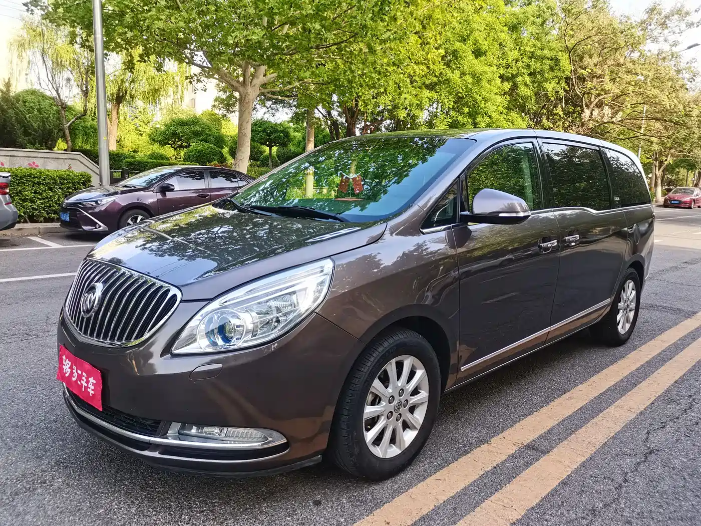 Buick GL8 2013 3.0L XT Luxury Business Flagship Edition фото 2