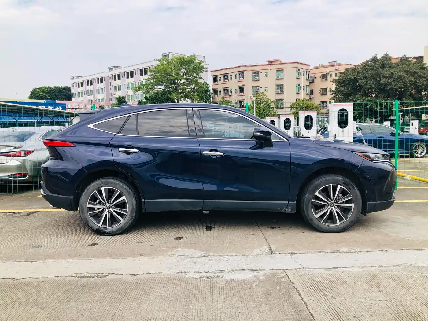 Toyota Lingfang HARRIER 2022 2022 2.0L CVT 2WD Luxury Edition
