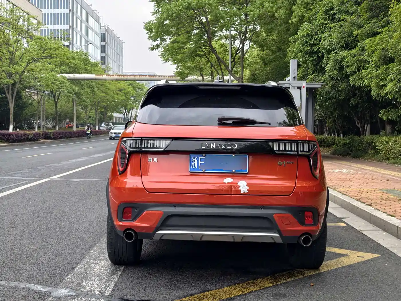 Lynk & Co 01 2017 2.0T AWD Pro фото 6