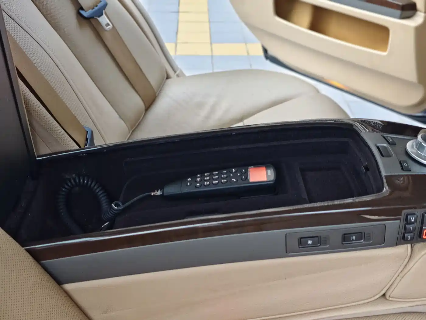 BMW 7 Series 2005 Model 740Li фото 21