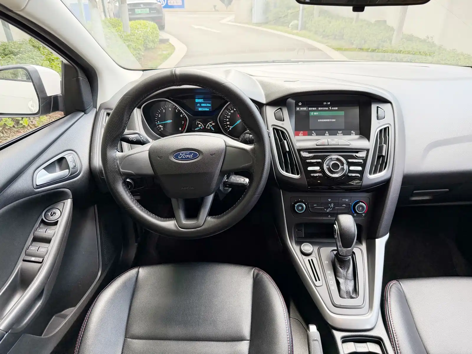 Фото 8 - Ford Focus