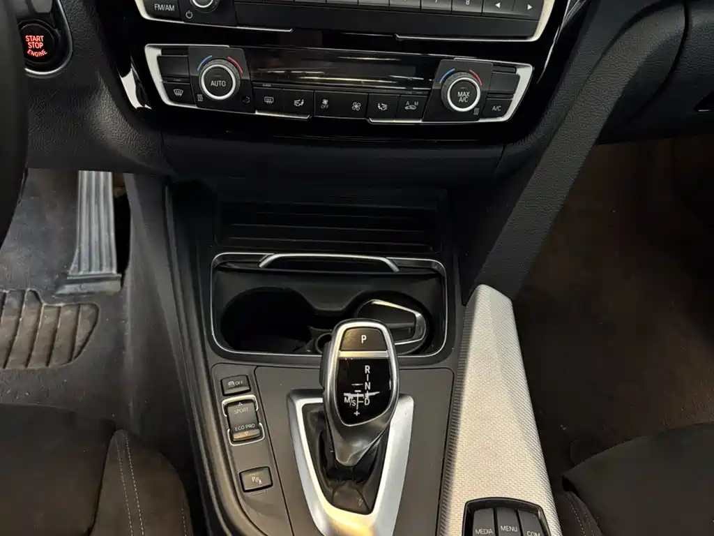 BMW 3 Series 2018 320i M Sport Package фото 11