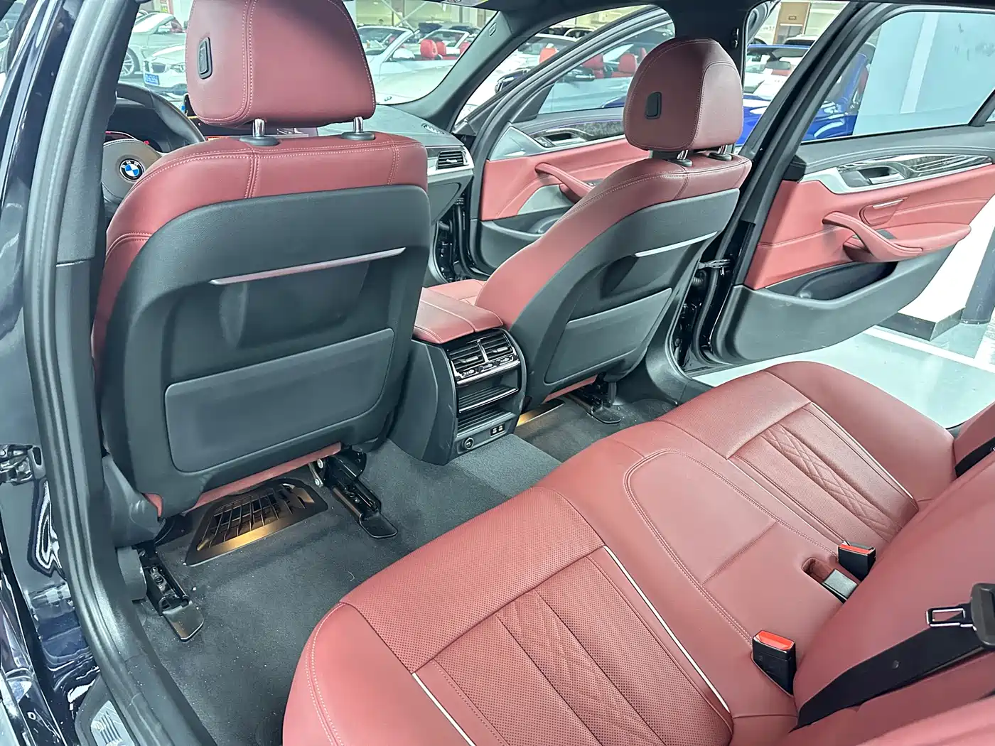 BMW 5 Series 2022 525Li M Sport Package фото 11