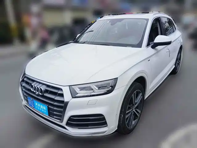 Audi Q5L 2020 45 TFSI Exclusive Fashion — фото 1