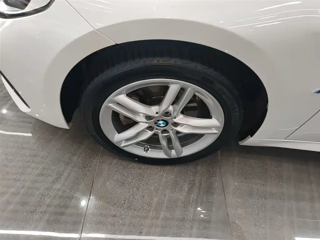 BMW 1 Series 2021 Facelift 120i M Sport Shadow Edition фото 23