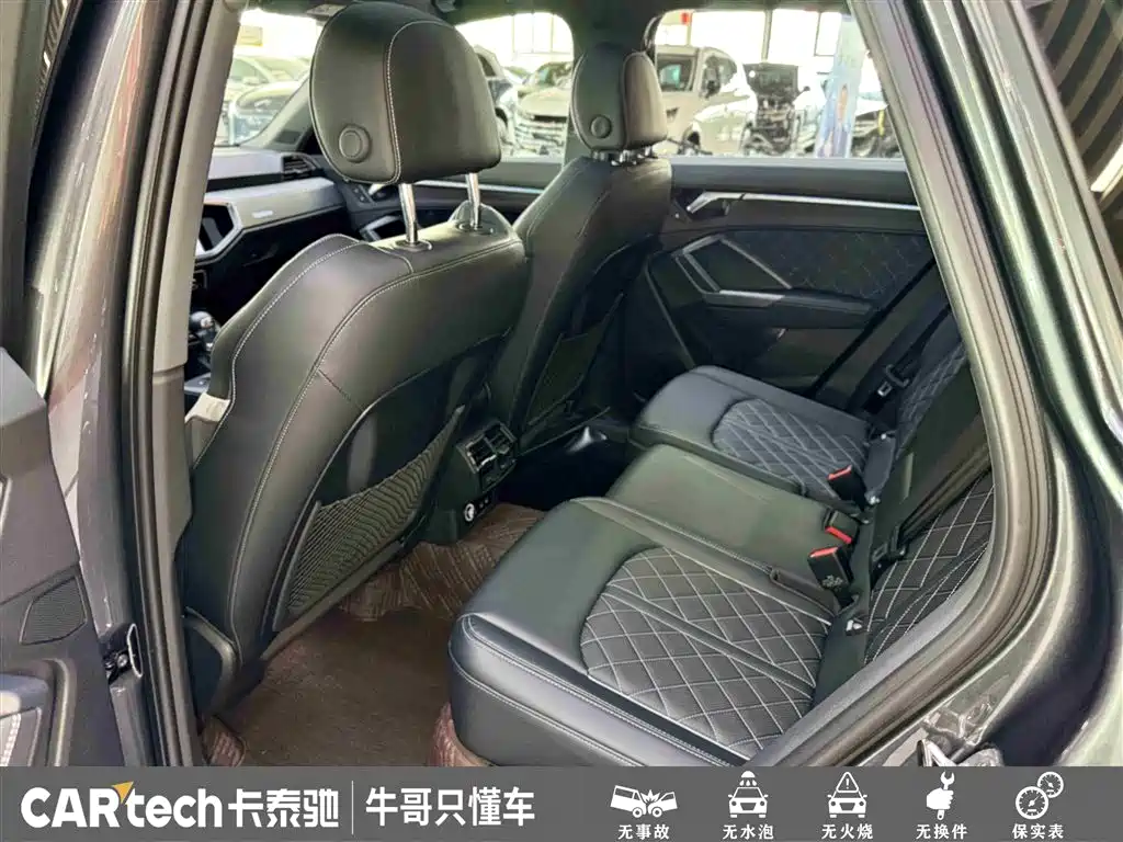 Audi Q3 2024 35 TFSI Fashion Sport фото 25