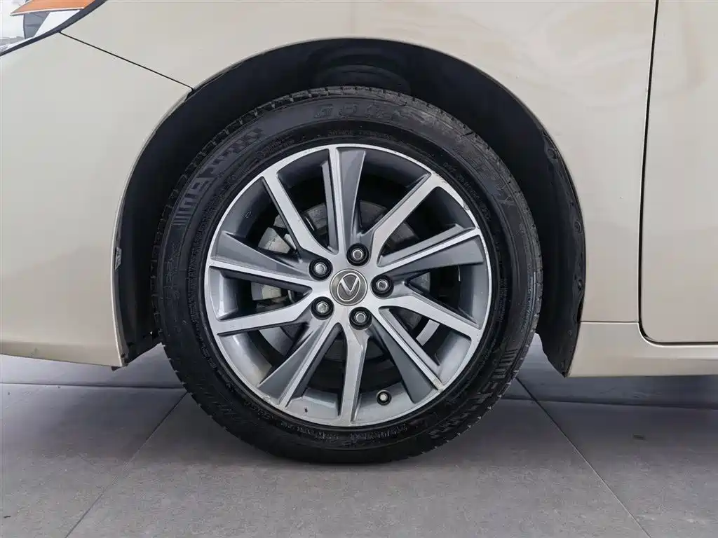 Lexus ES 2015 300h Comfort Edition фото 17