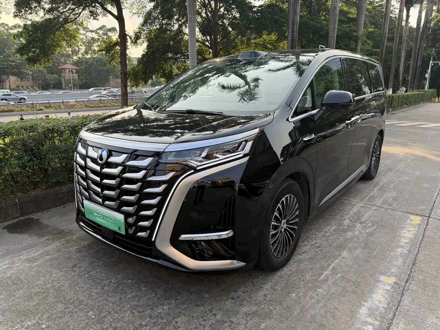 Denza D9 2025 2025 Model DM-i Smart Drive Edition 1020 AWD Flagship