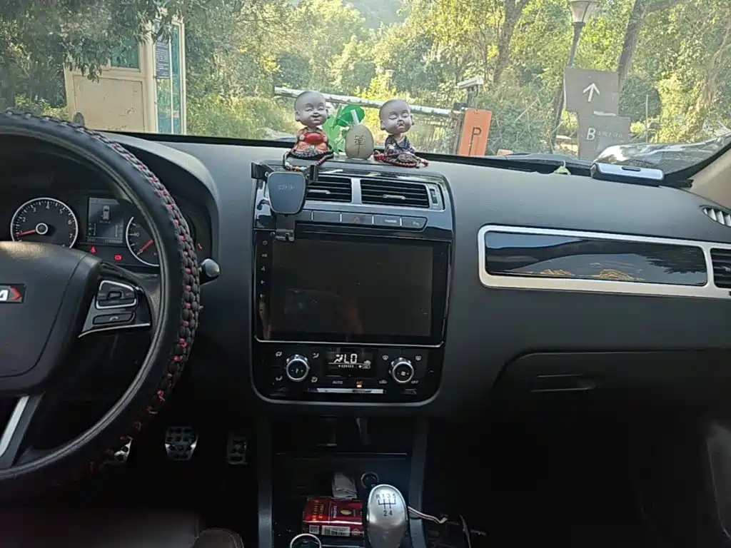 Yema Auto Yema T70 2016 2016 Upgrade 1.5T Manual Luxury