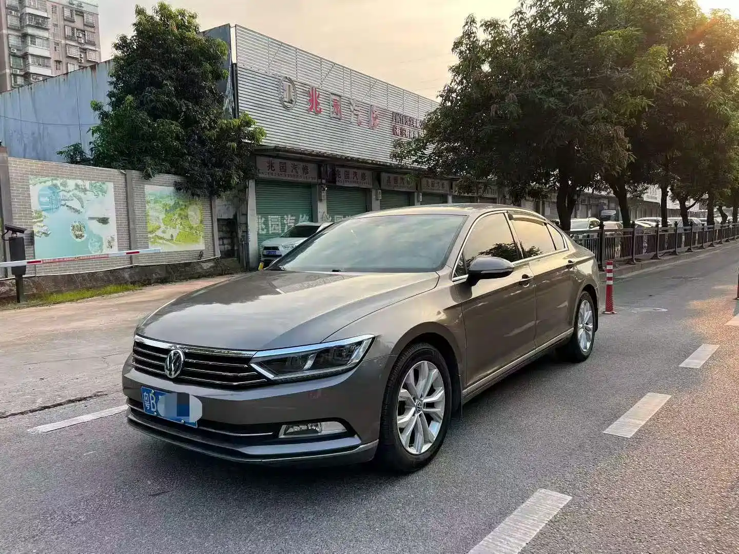 Фото 1 - Volkswagen Magotan